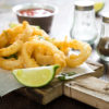 Tempura di calamari in sale e pepe